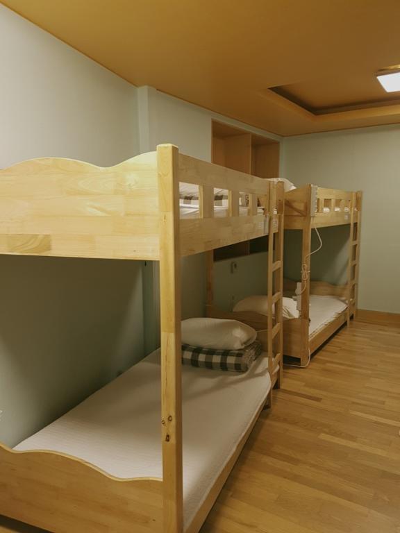 Hostel Lyndon 済州市 エクステリア 写真