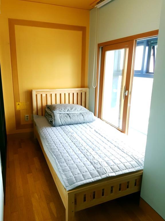 Hostel Lyndon 済州市 エクステリア 写真
