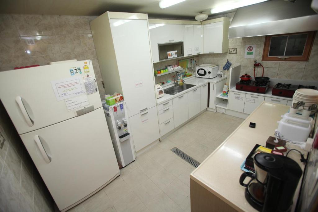 Hostel Lyndon 済州市 エクステリア 写真