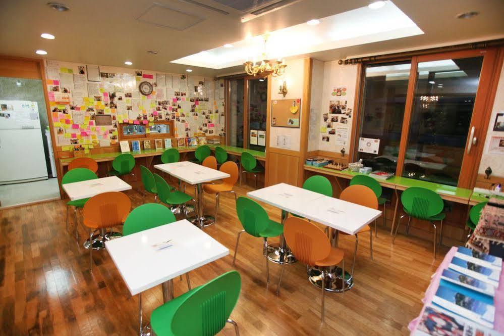 Hostel Lyndon 済州市 エクステリア 写真